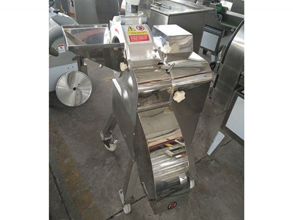 臺(tái)灣果蔬切丁機(jī)